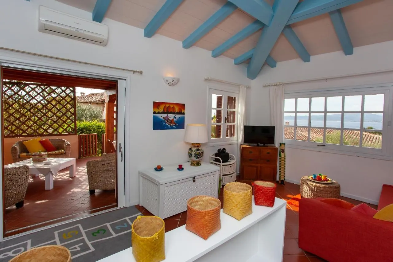 Villino Le Luccine Bilo Villa Puntaldia Holiday home